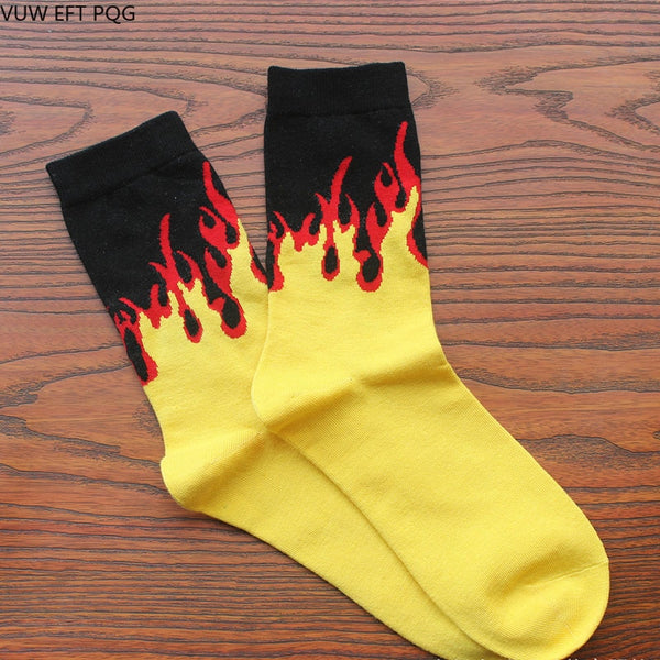 Red Yellow Flame Crew Socks Lifelike Fire Socks Men Hip Hop Design Classic Street Skateboard Cotton Long Unisex Socks